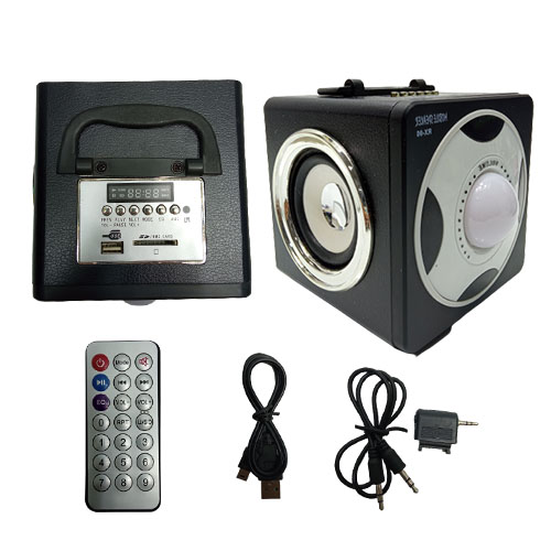 MINI RADIO FM. BRANCO TAM:13x13x13cm MINI RADIO FM. BRANCO TAM:13x13x13cm