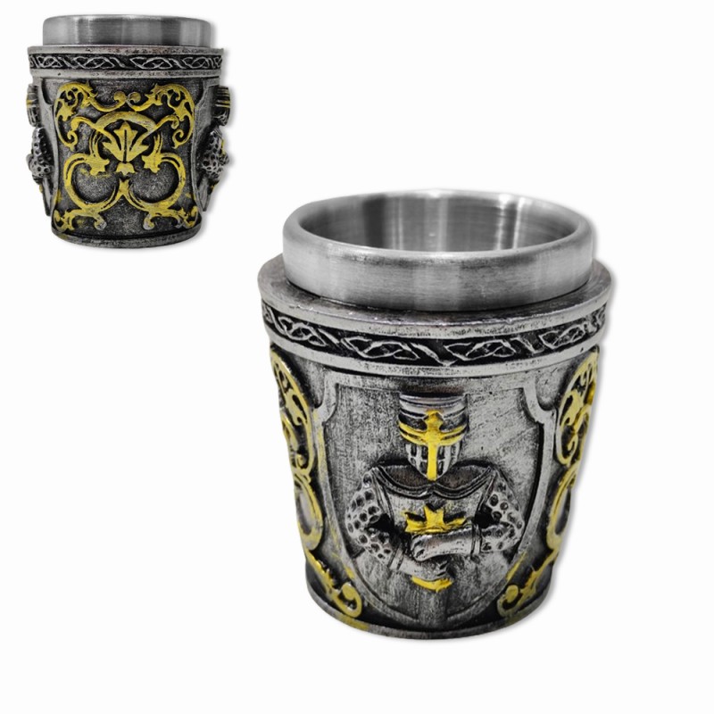 COPO SHOT MEDIEVAL MODELO SOLDADO EM RESINA 30ML REF: K16198C COPO SHOT MEDIEVAL MODELO SOLDADO EM RESINA 30ML REF: K16198C