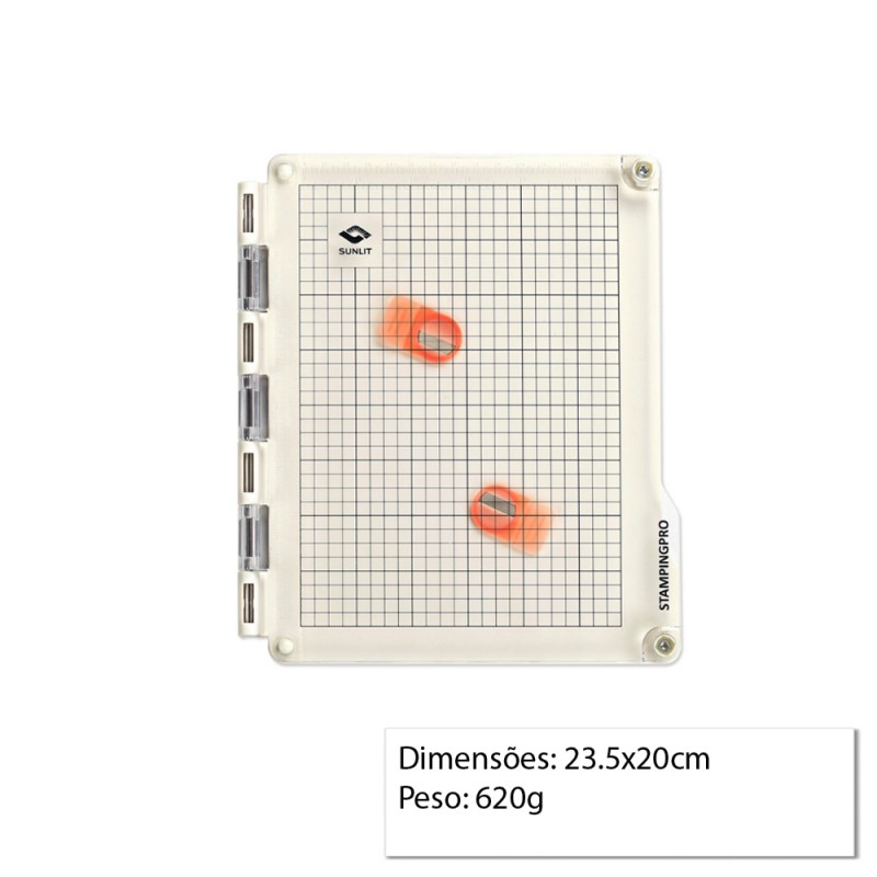 BASE DE APOIO FORMATO A5. TAM: 19.5X1.5X23.5CM REF: 830-002-001 BASE DE APOIO FORMATO A5. TAM: 19.5X1.5X23.5CM REF: 830-002-001
