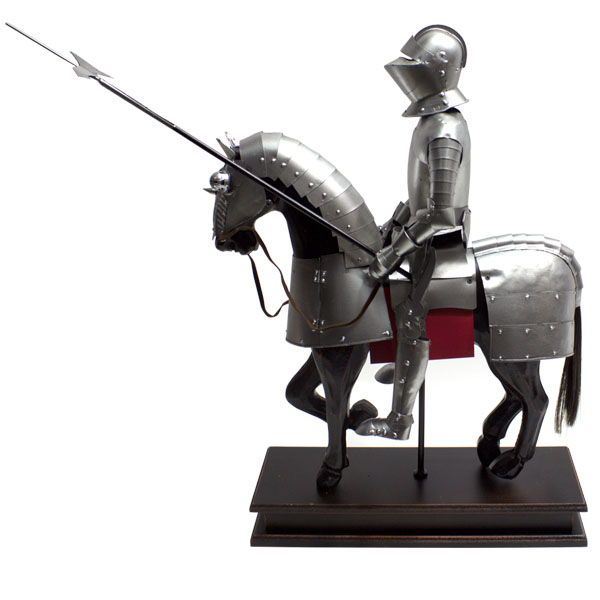 ENFEITE DECORATIVO CAVALO COM ARMADURA REF:PFL16304W ENFEITE DECORATIVO CAVALO COM ARMADURA REF:PFL16304W